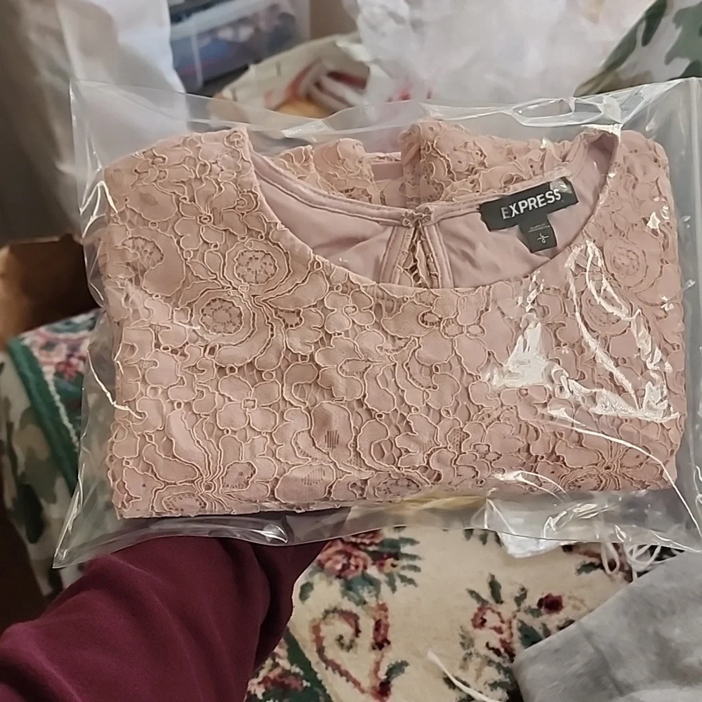 Express Top - Picture 7 of 7